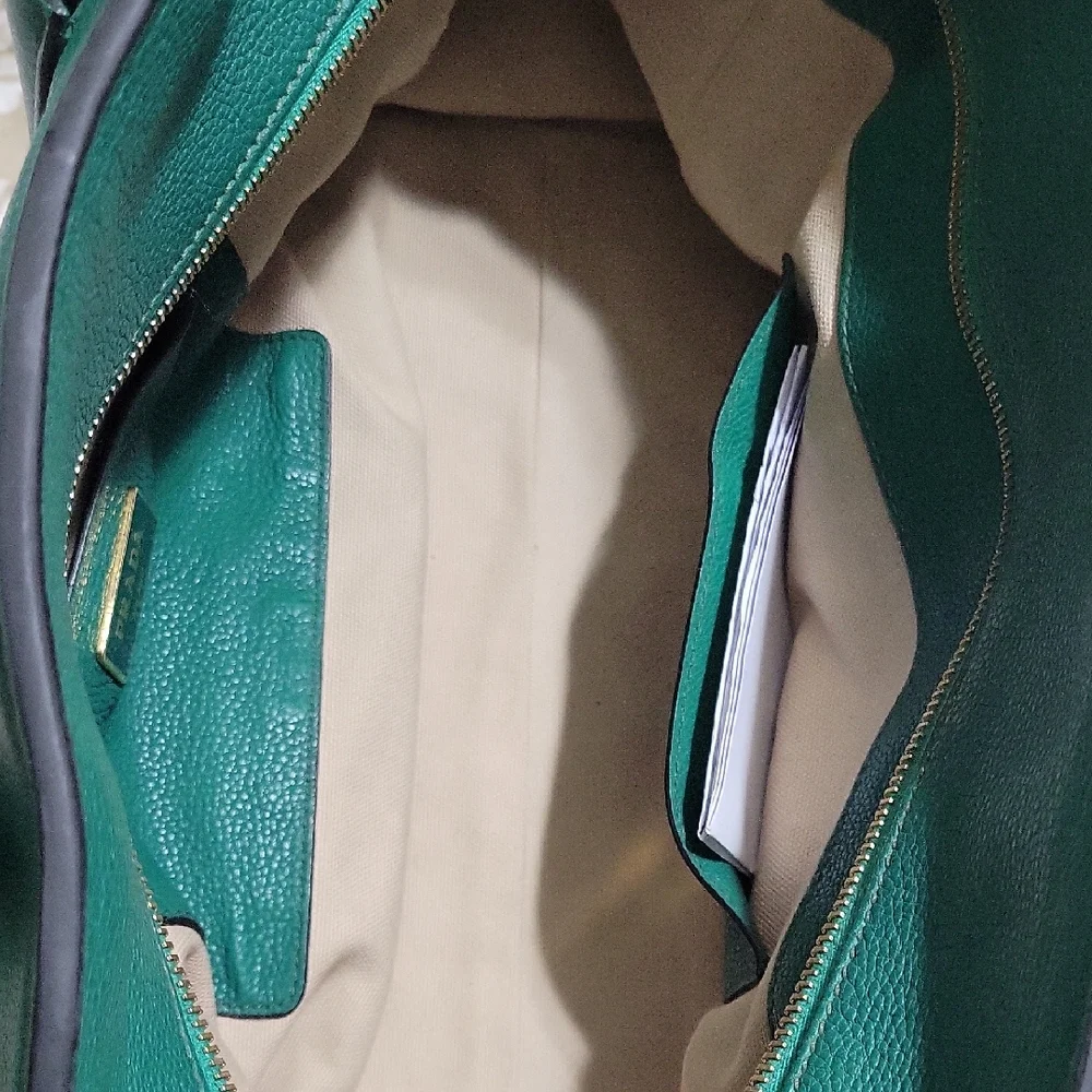Prada Green Satchel with Structured Design - Picture 7 of 8